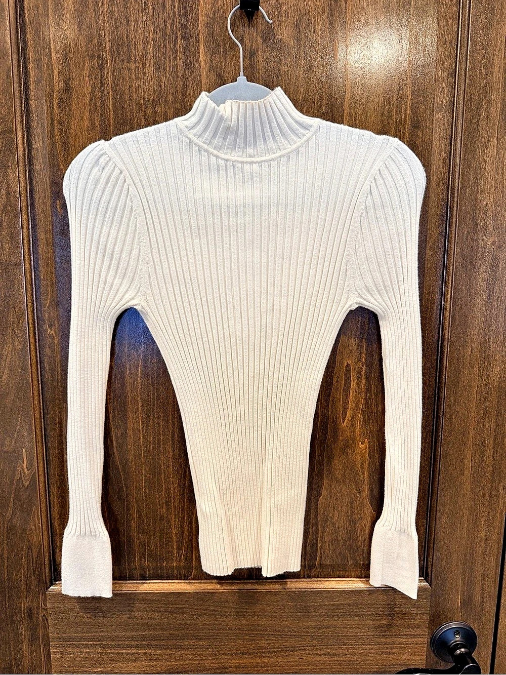 LOFT Ribbed Turtleneck Sweater in White Size Small Like New